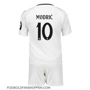 Real Madrid Luka Modric #10 Hjemmebanetrøje Børn 2024-25 Kortærmet (+ Korte bukser)